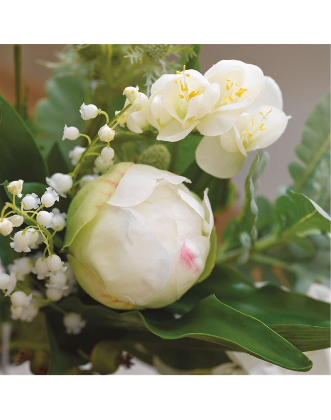 Bloom Pure White Bouquet