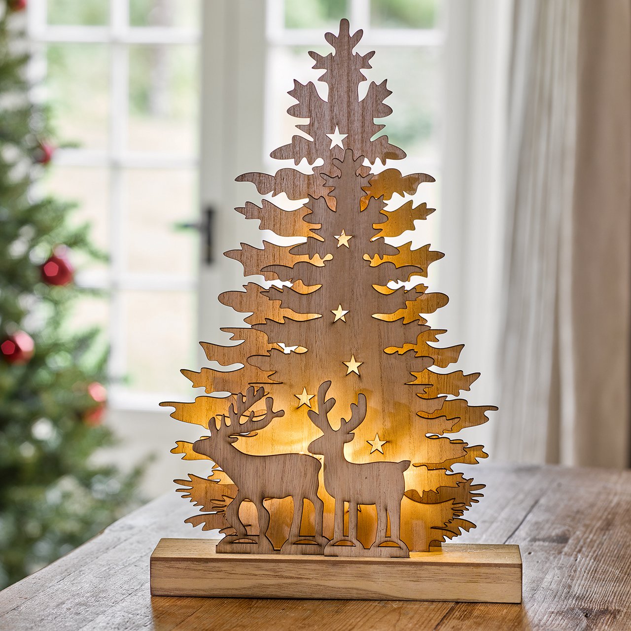 LED Wood-Cut Tree Scene