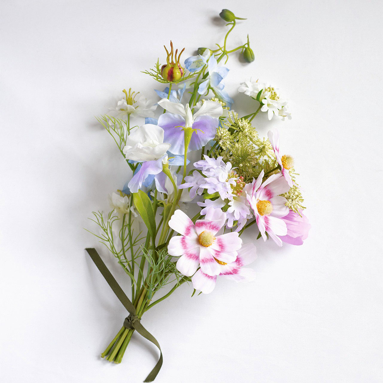 Beesley Bundle Bouquet
