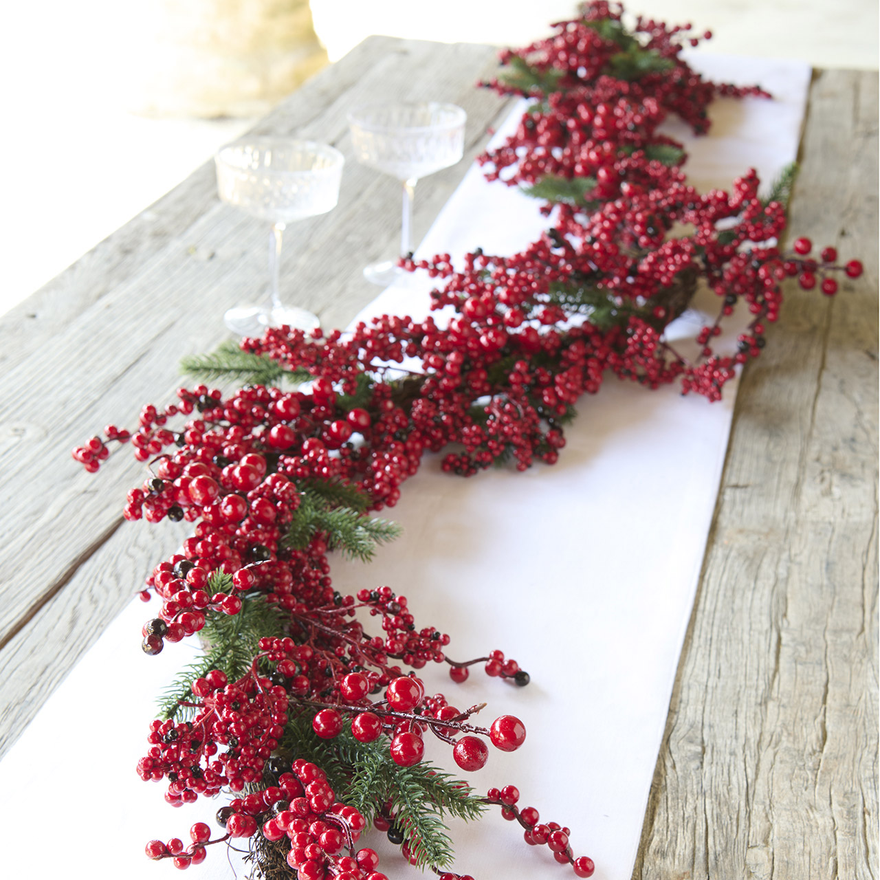 Red Berry Rattan Garland