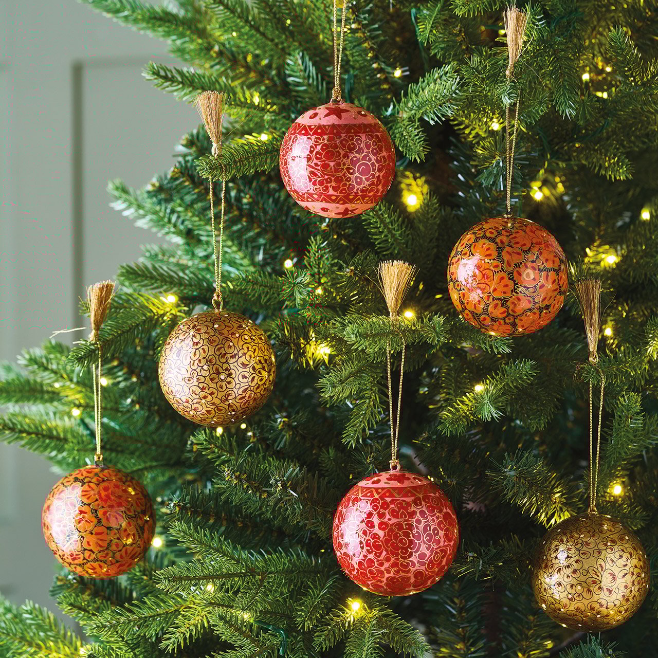 Set of 6 Papier Mâché Decorations,