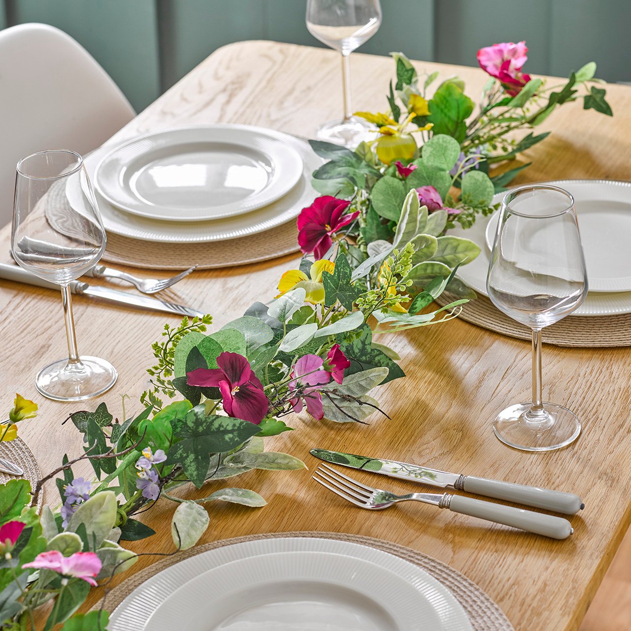 Playful Viola Garland