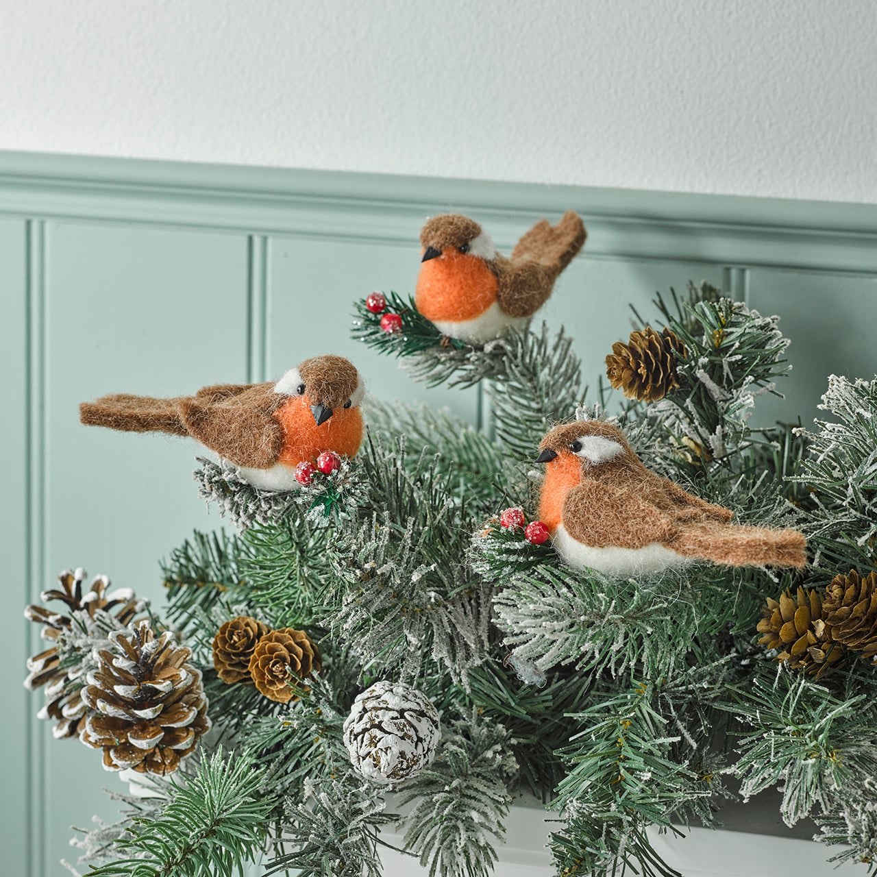 Set of 3 Robin Clip-on Decorations