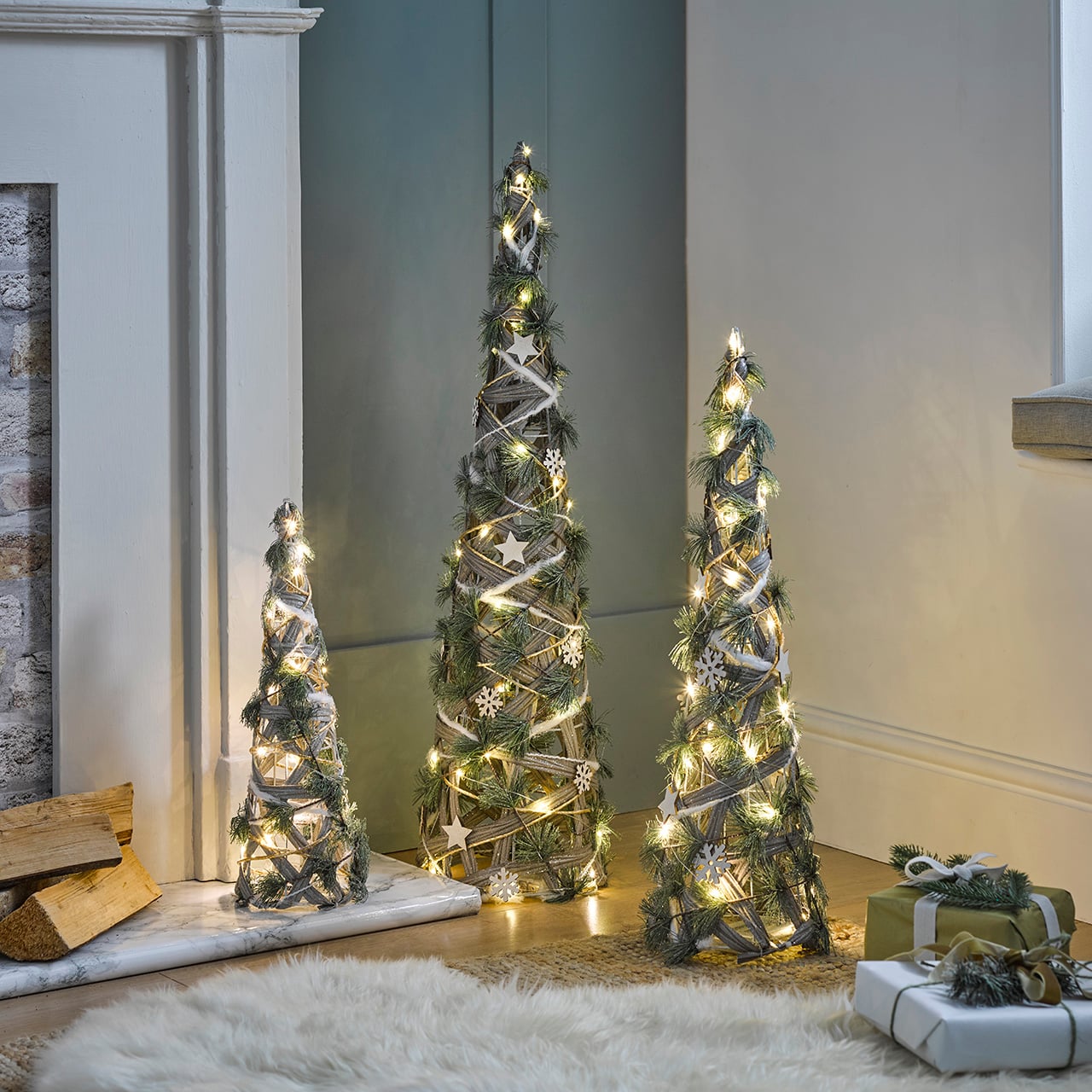 Set of 3 Illuminated Frosted Trees